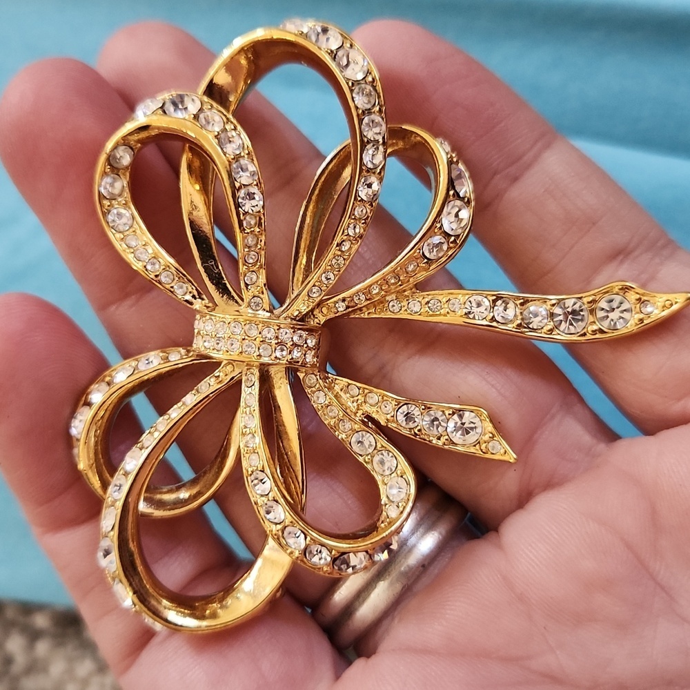 Vintage Kjl For Avon Bow Brooch - image 4